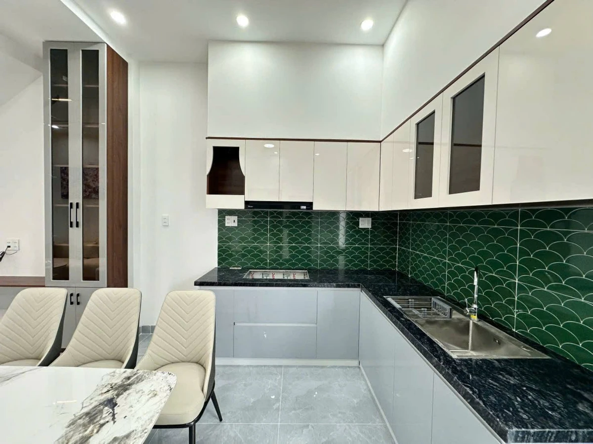 Nhà 2 tầng 3 PN, sân ô tô, 106 m², Lê Quý Đôn, 2.75 tỷ - Ảnh thu nhỏ 4