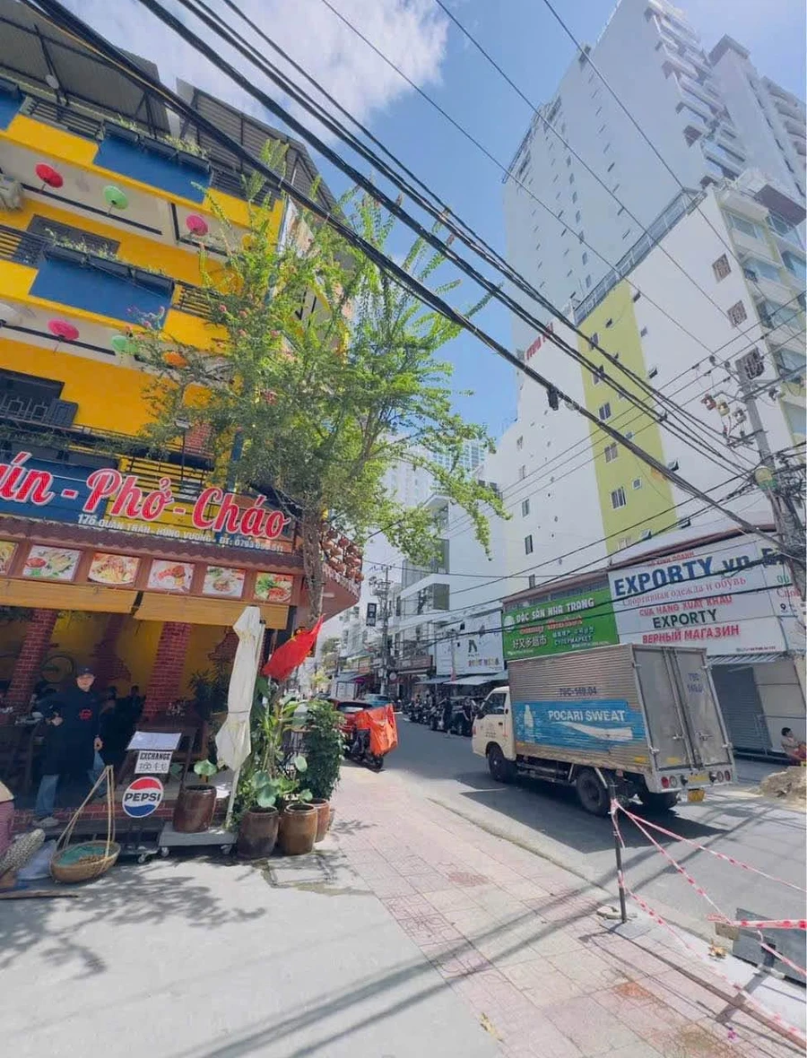 Bán khách sạn 7 tầng 18 phòng đường Quân Trấn, phố Tây Nha Trang, giá 25 tỷ - Ảnh thu nhỏ 5