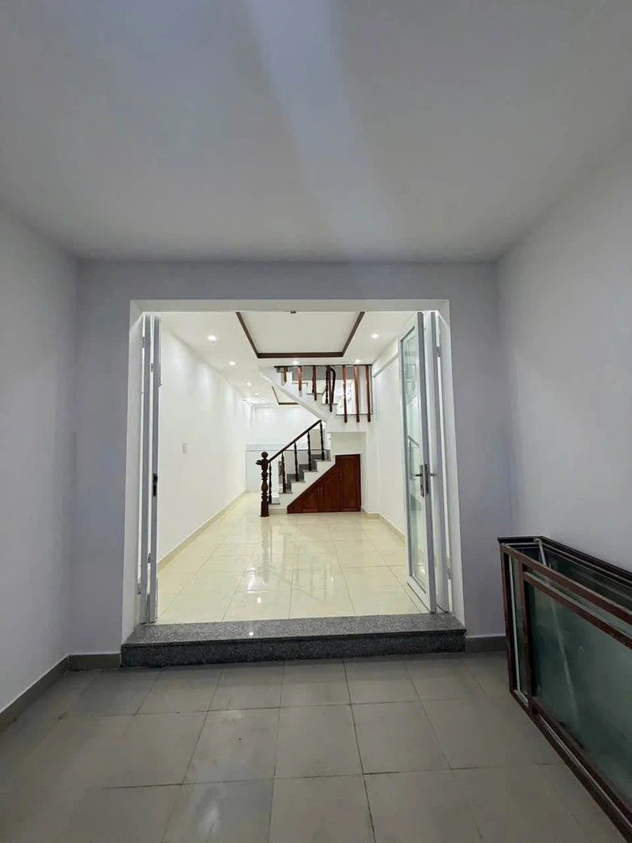 Bán nhà 2 tầng 54m2, 3PN 2WC hẻm 53 Lê Văn Việt, Hiệp Phú, giá 4,8 tỷ - Ảnh thu nhỏ 3