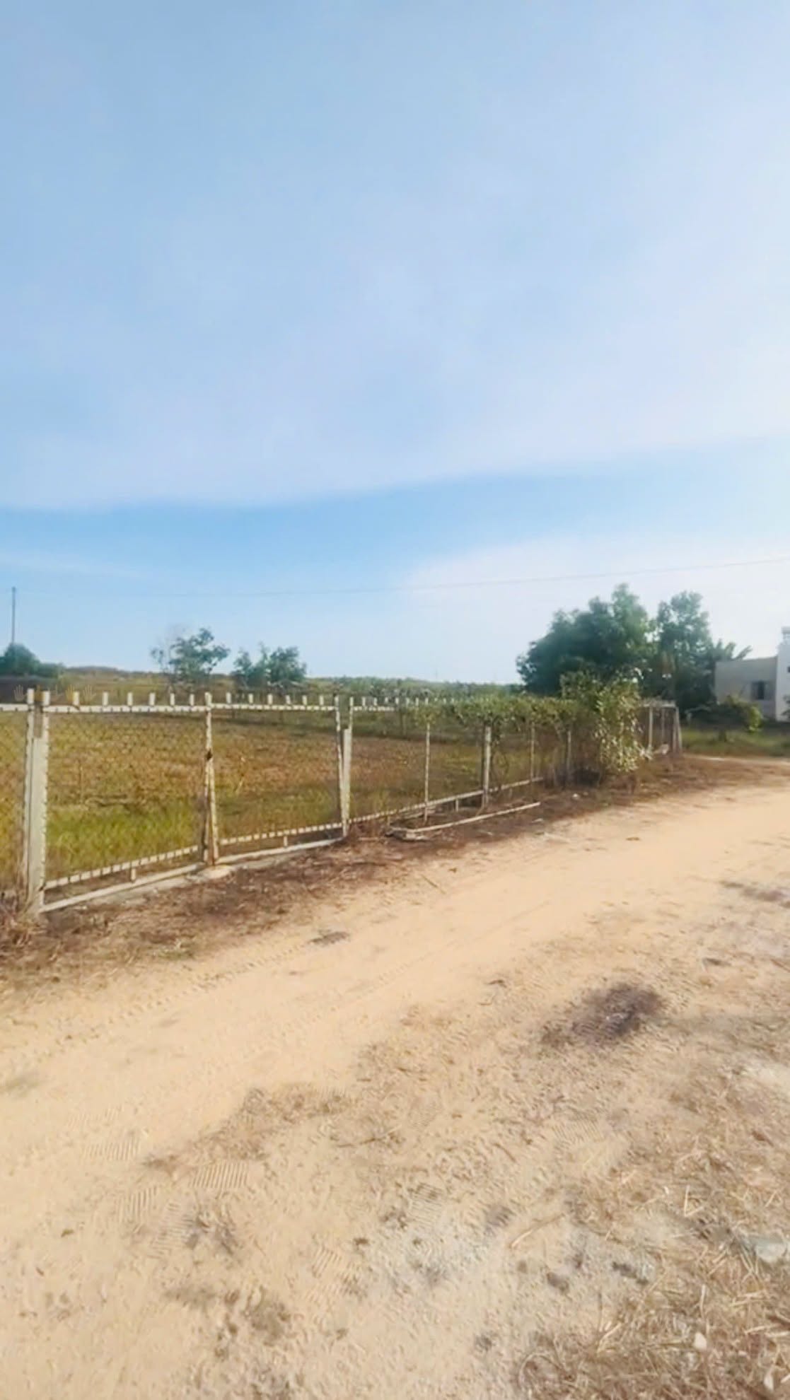 Bán đất nền Lagi 1061m2 cách biển 2km, giá 1,1 tỷ