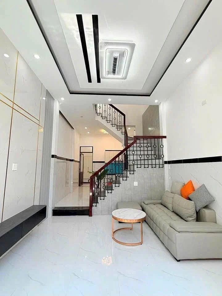 Bán nhà 3 tầng 47m2 hẻm rộng đường Hoàng Văn Thụ, Quy Nhơn - Ảnh thu nhỏ 2