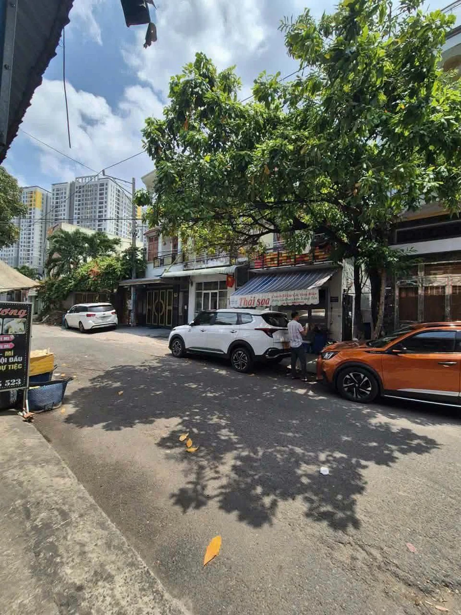 Bán shophouse mặt tiền Dĩ An 152m² 7 tỷ - Ảnh 1
