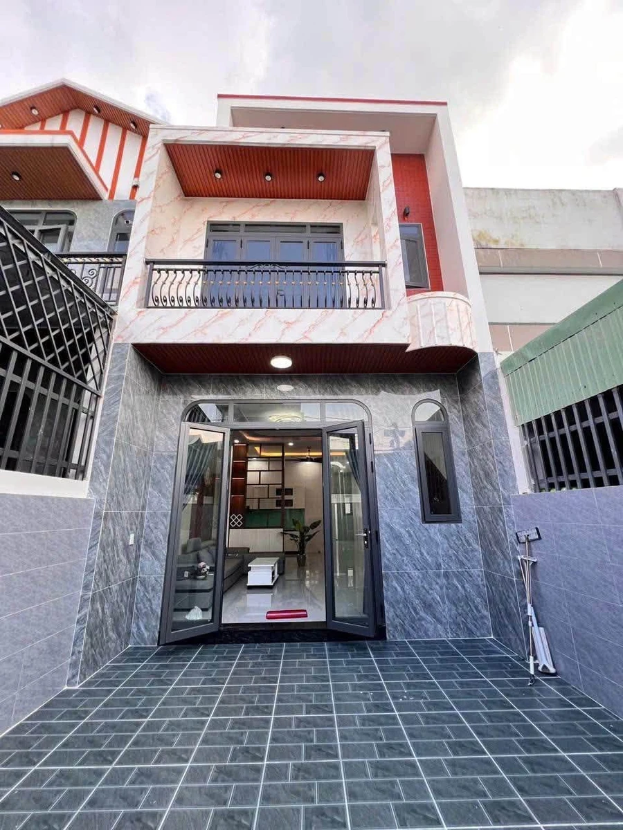 Bán nhà lầu 3PN Trảng Dài, Đồng Nai, 95m², 3,39 tỷ - Ảnh thu nhỏ 2