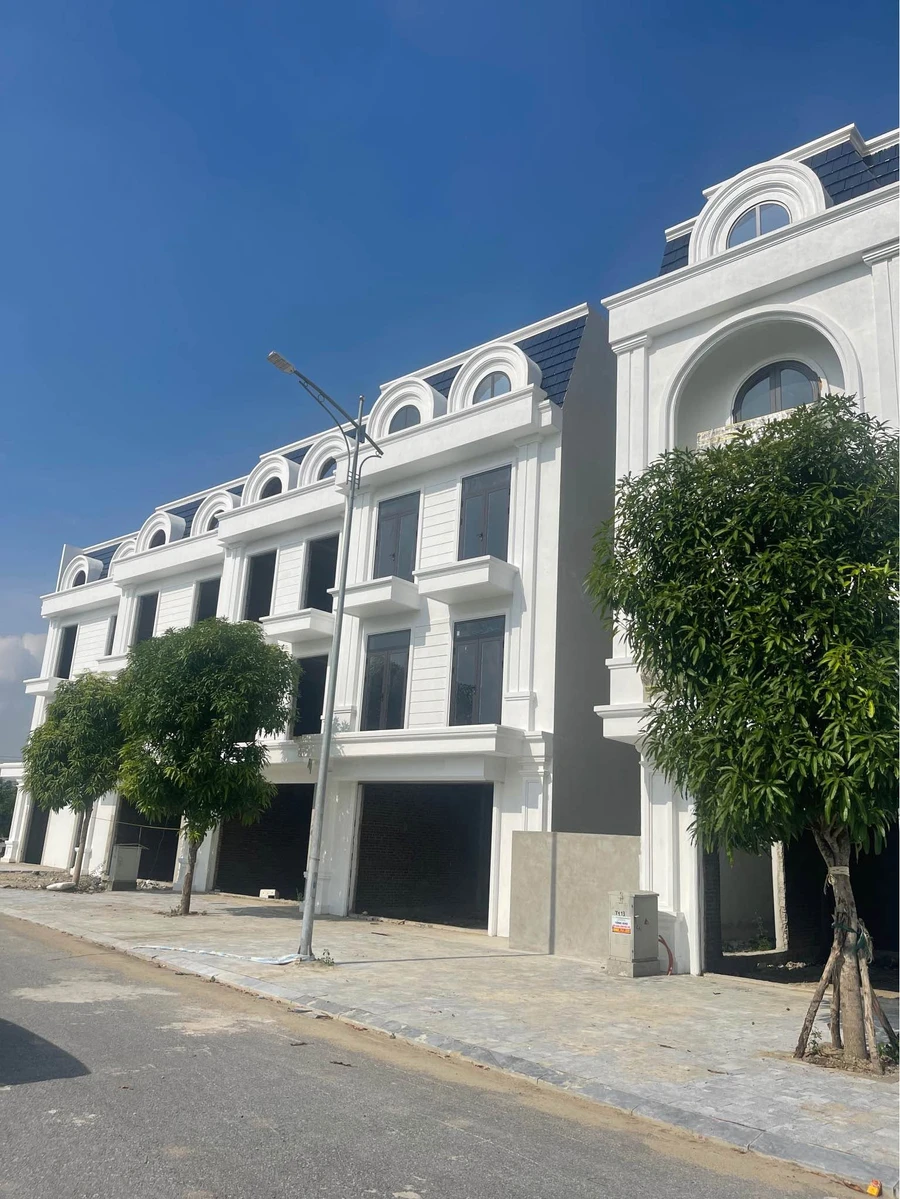 Shophouse xây thô 3,5 tầng 103,5m² đường 39m giá 4 tỷ - Ảnh thu nhỏ 3