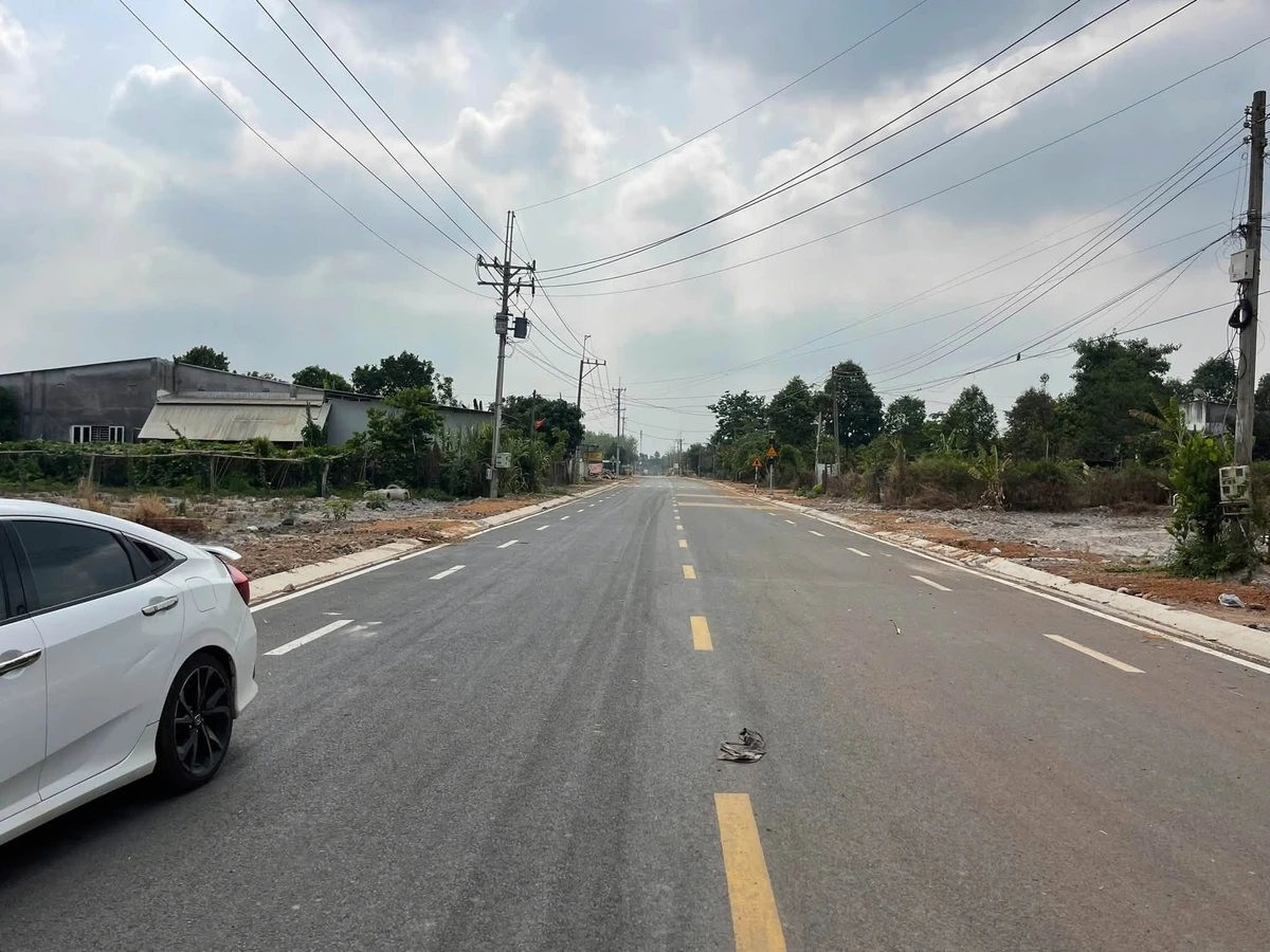 Bán kho xưởng 260m² mặt tiền Phùng Hưng, Bình Chánh - Ảnh 1