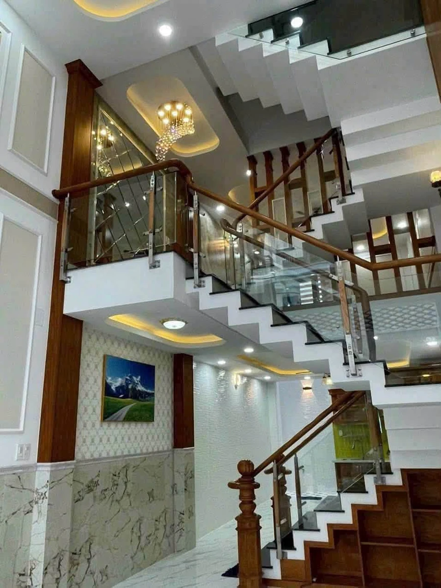 Bán nhà mặt tiền 84m² 4 PN Hóc Môn, 8.5 tỷ - Ảnh thu nhỏ 2