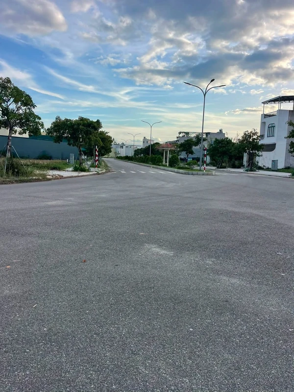 Bán nhà cấp 4 Tân An Thủ Dầu Một 100m2, 2 PN phun