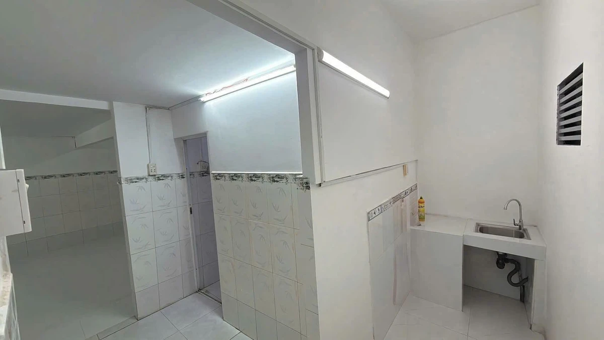 Bán nhà 1 trệt 1 gác 37,5m2 giá 490 triệu đường Nguyễn Văn Linh, Tân Nhựt, Bình Chánh - Ảnh thu nhỏ 4