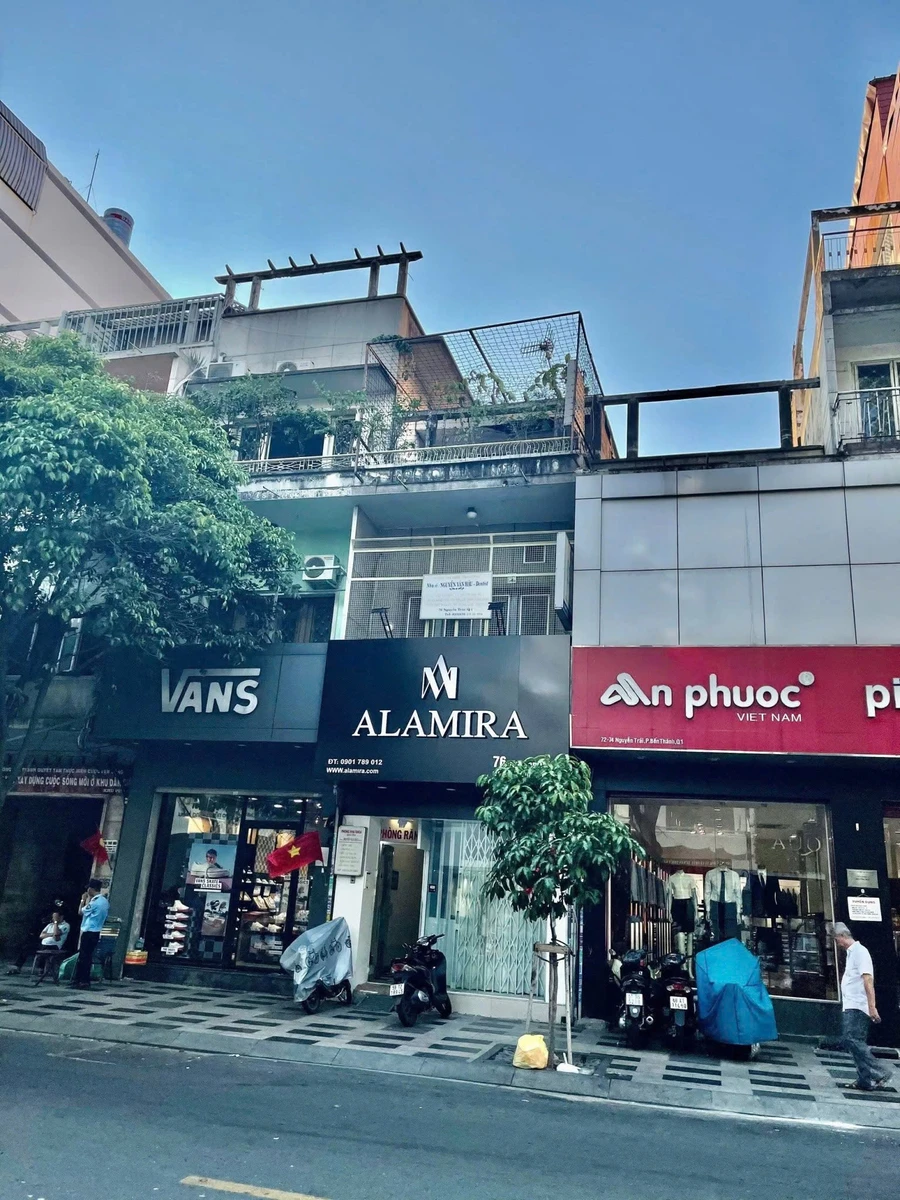 Bán nhà mặt tiền Nguyễn Trãi, Bến Thành, 145,5m², 85 tỷ - Ảnh 1