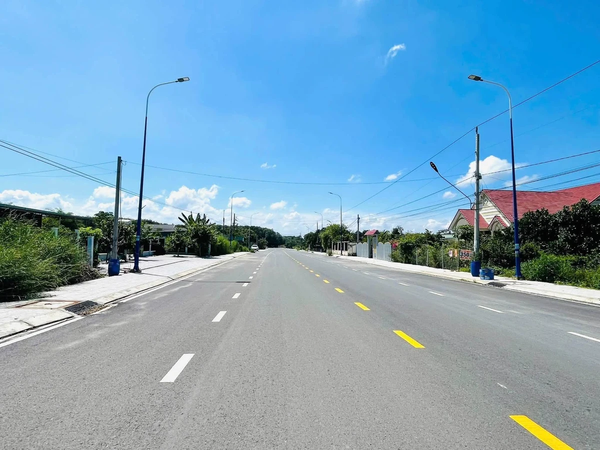 Bán đất mặt tiền Lê Duẩn Chơn Thành 175m2 - Ảnh thu nhỏ 2