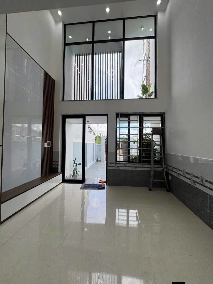Bán nhà trệt 2 lầu mặt tiền DX 101 Chánh Hiệp 3.65 tỷ - Ảnh thu nhỏ 5