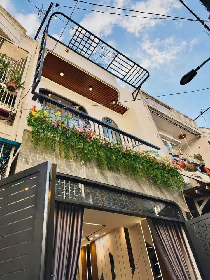 Bán nhà 3PN tầng trệt gần Coopmart Quang Trung, 38.5m², 5.35 tỷ - Ảnh thu nhỏ 2