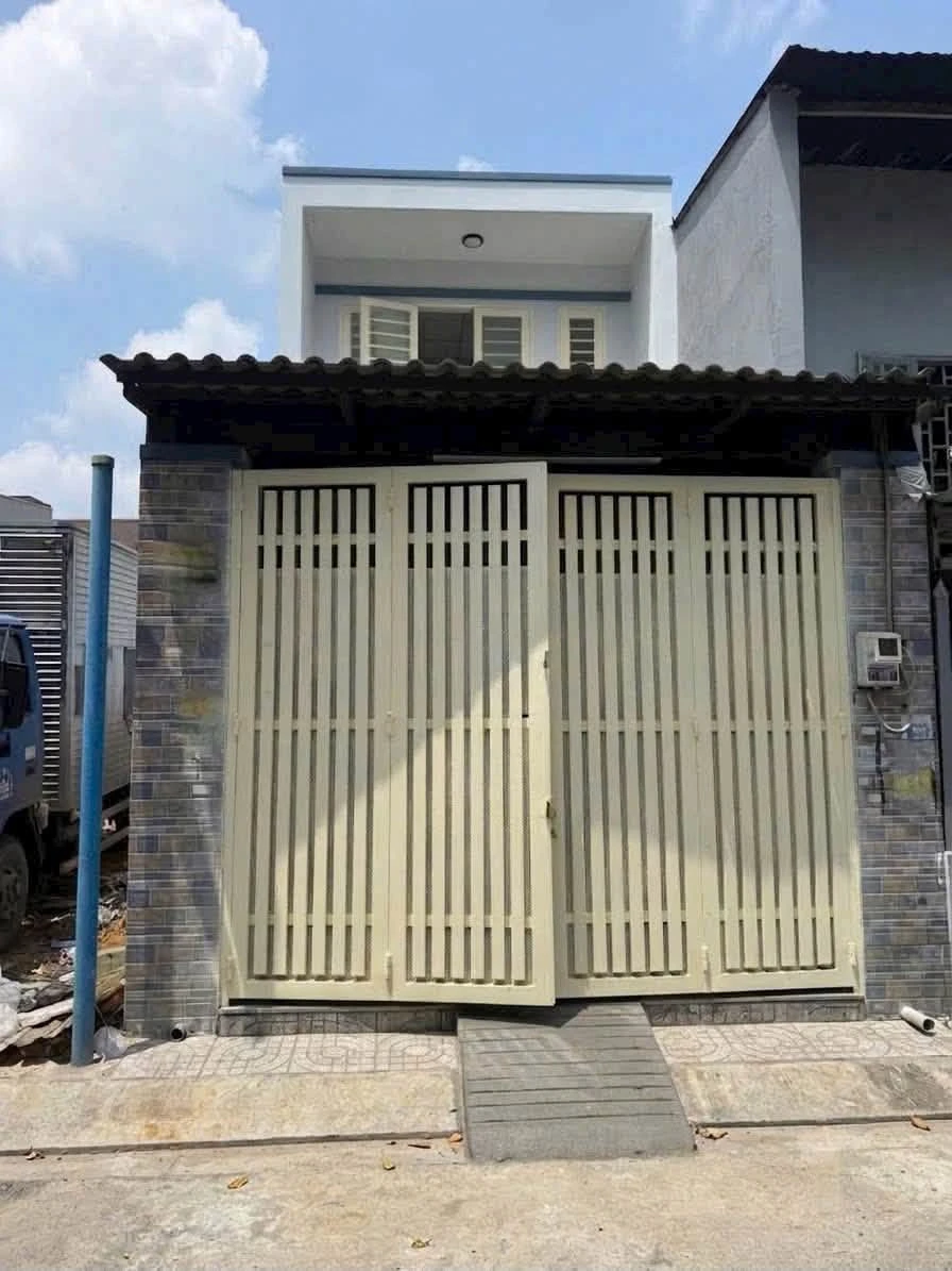 Bán shophouse mặt tiền kênh 4x21m, 3PN, Quận 9 - Ảnh thu nhỏ 2