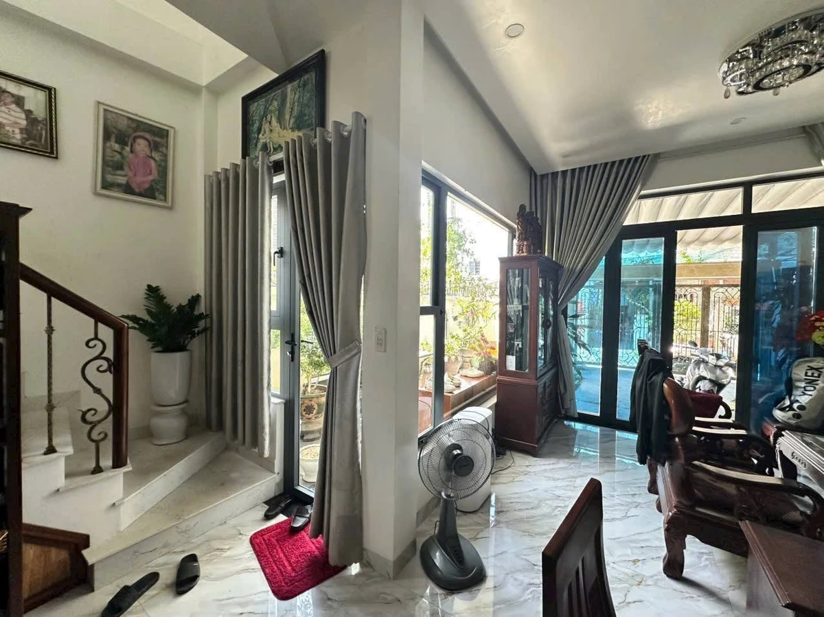 Bán nhà 2 tầng 109,8m2 kiệt ô tô đường An Dương Vương, TP Huế - Ảnh thu nhỏ 3