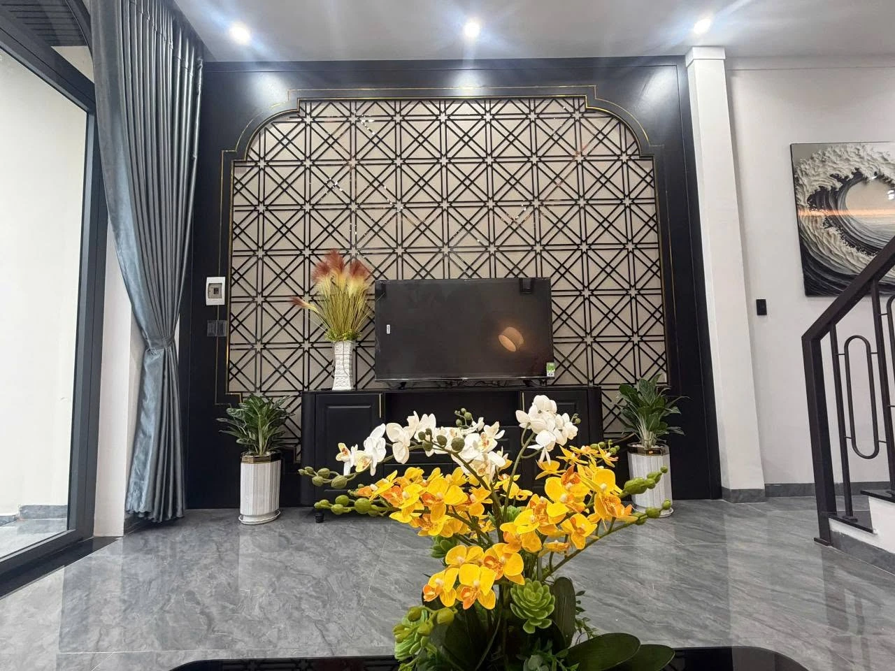 Bán nhà 1 trệt 1 lầu mặt tiền 429 Quang Trung, Buôn Ma Thuột, 90m2, giá 6,85 tỷ - Ảnh 1