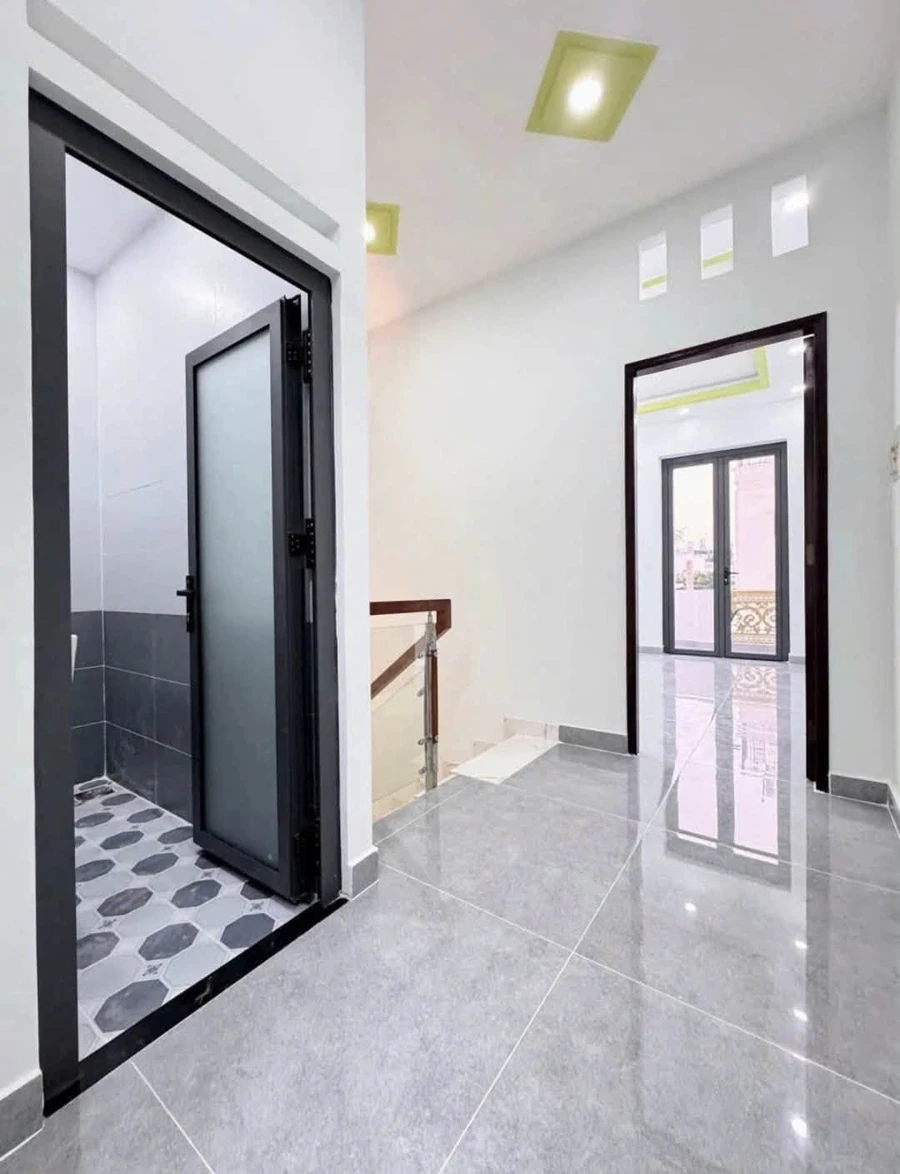 Bán nhà 3 tầng 4x12.5m, 4 phòng ngủ, hẻm 6m gần chợ Gò Xoài, Bình Tân, nhỉnh 5 tỷ - Ảnh thu nhỏ 5
