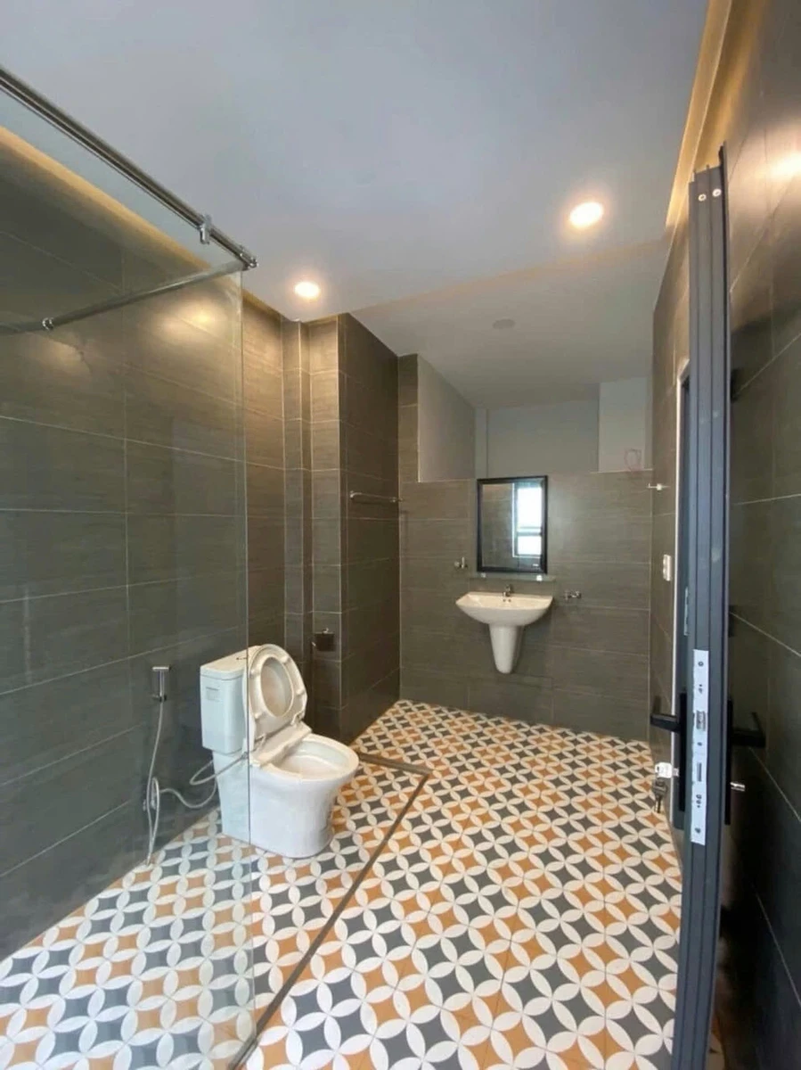Bán nhà hẻm 5 tầng 4,35x7m đường Đoàn Văn Bơ, Quận 4, giá nhỉnh 4 tỷ - Ảnh thu nhỏ 3