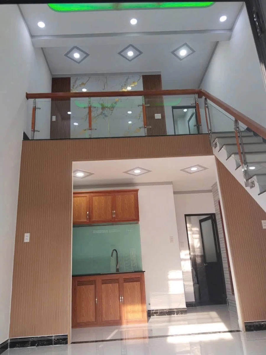 Bán nhà Dĩ An gác đúc 40m² 2PN 1,48 tỷ - Ảnh 1