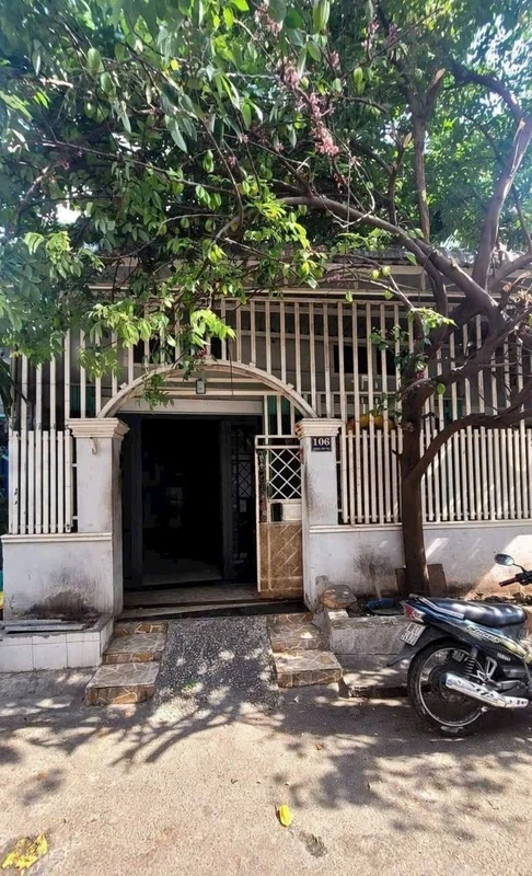 Bán nhà lầu lửng Hoàng Văn Thụ Phan Thiết 105m2 mặt tiền 2 tỷ 950 triệu