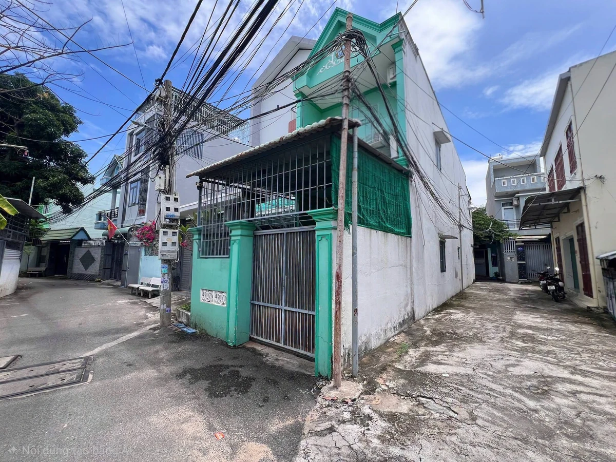 Bán nhà cấp 4 có gác hẻm ô tô đường Nơ Trang Long, Phường Rạch Dừa, 40m2, giá 2,65 tỷ - Ảnh 1