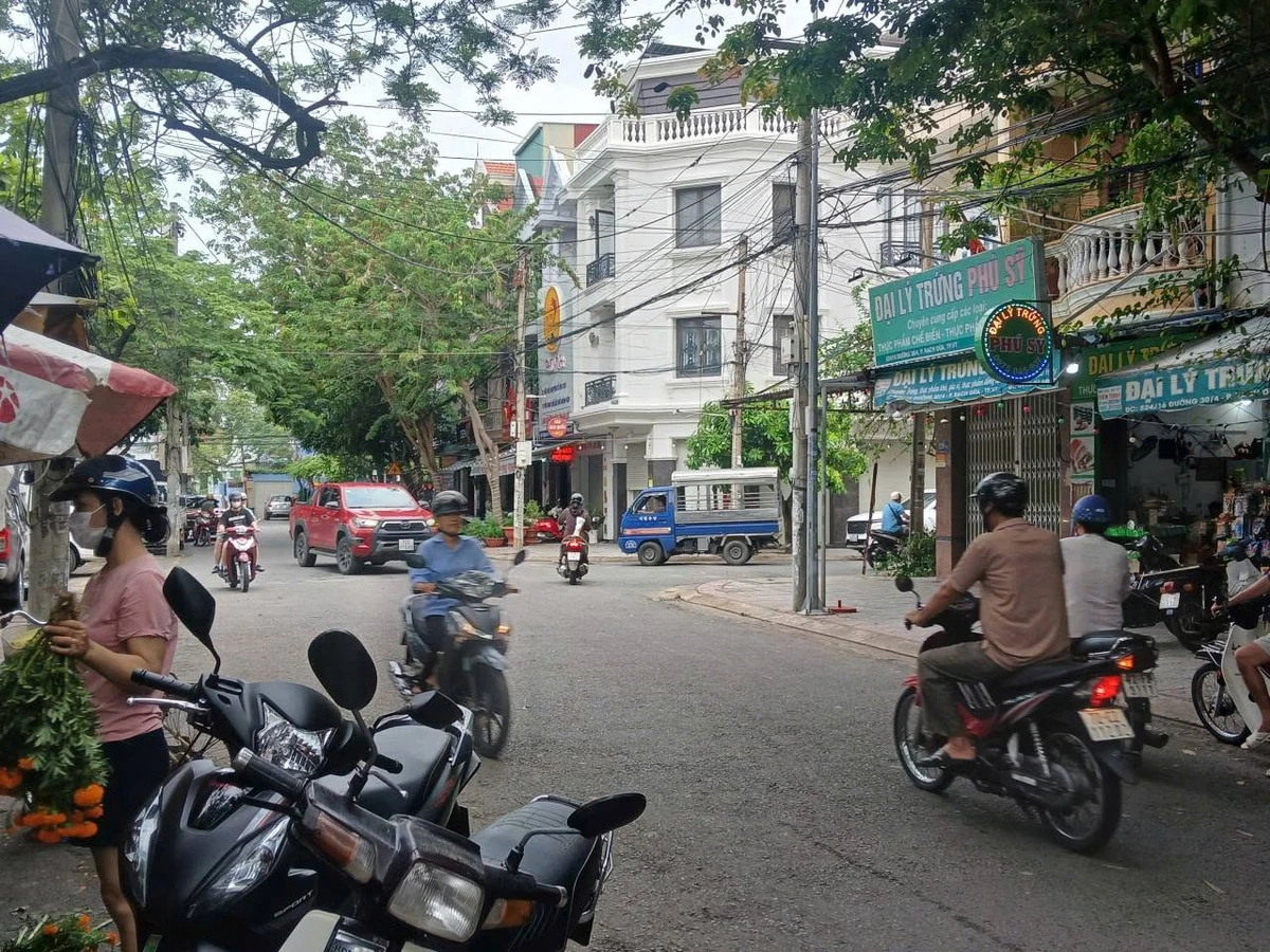 Bán nhà 3 tầng mặt tiền 72m2 Vũng Tàu 8 tỷ 850 triệu - Ảnh 1