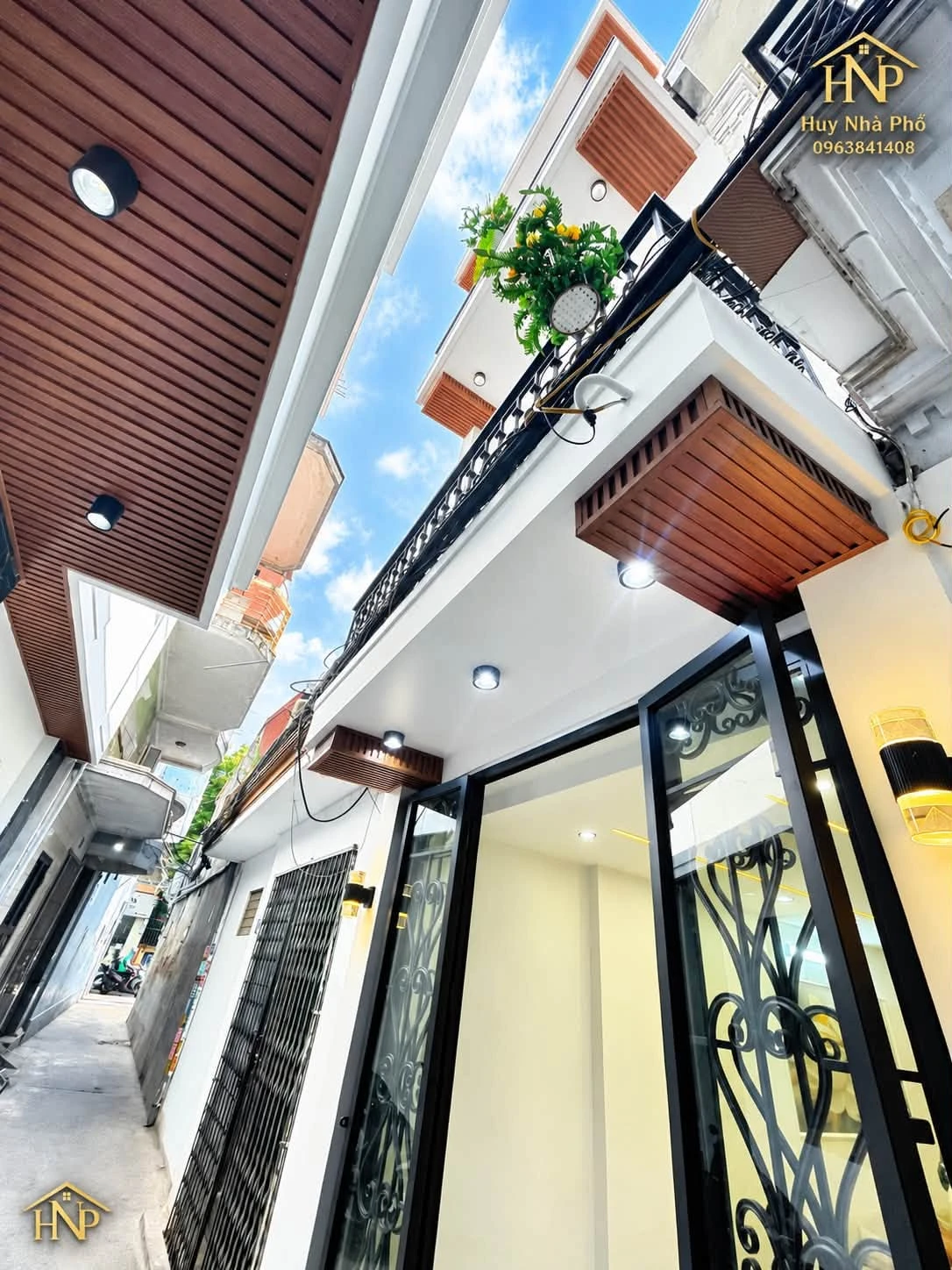 Bán nhà mặt ngõ 40m² 3 tầng Tôn Đức Thắng, giá 2 tỷ - Ảnh 1