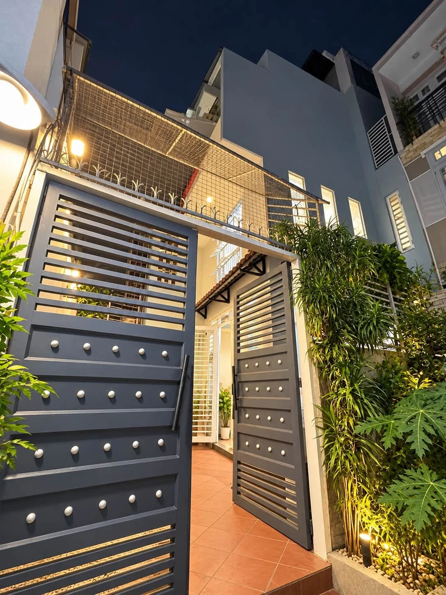 Bán nhà 4 tầng 70m² Phú Nhuận, ngang 4.8m, dưới 8 tỷ - Ảnh thu nhỏ 2