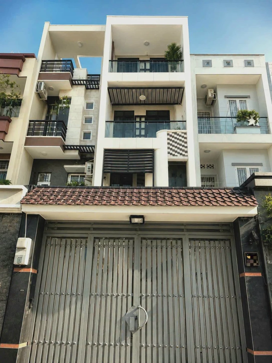 Bán nhà mặt tiền Phan Văn Trị 92m2, 4 tầng, 4PN, gần chợ Bà Chiểu, Bình Thạnh - Ảnh thu nhỏ 3