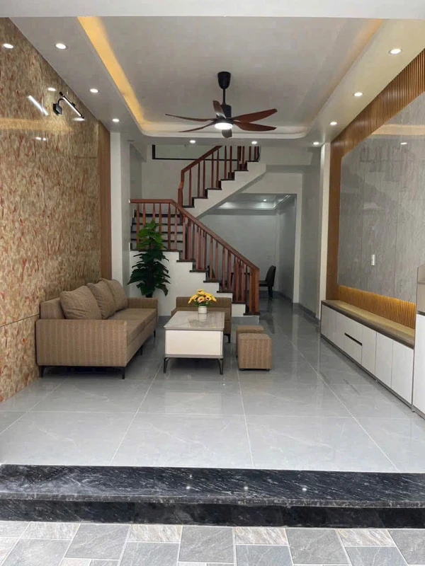 Bán nhà 3 tầng 43.6m² ngõ phố Triệu Quang Phục, Hải Dương