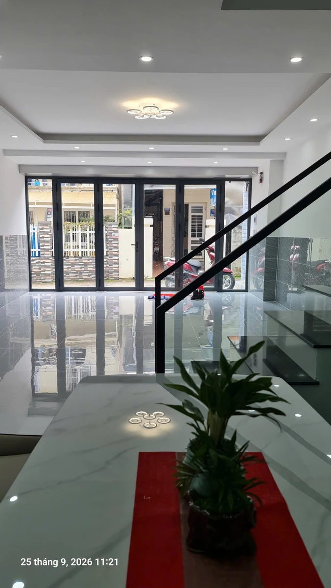 Bán nhà 2PN Hoàng Diệu 135m² ô tô đậu trong nhà - Ảnh thu nhỏ 2