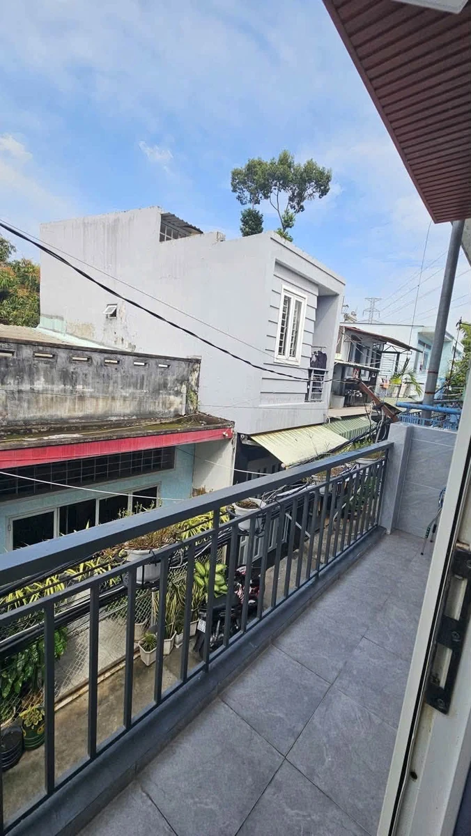 Bán nhà hẻm ô tô Nguyễn Sơn, Tân Phú 36m² 2 tầng 2PN giá 3,58 tỷ - Ảnh thu nhỏ 3