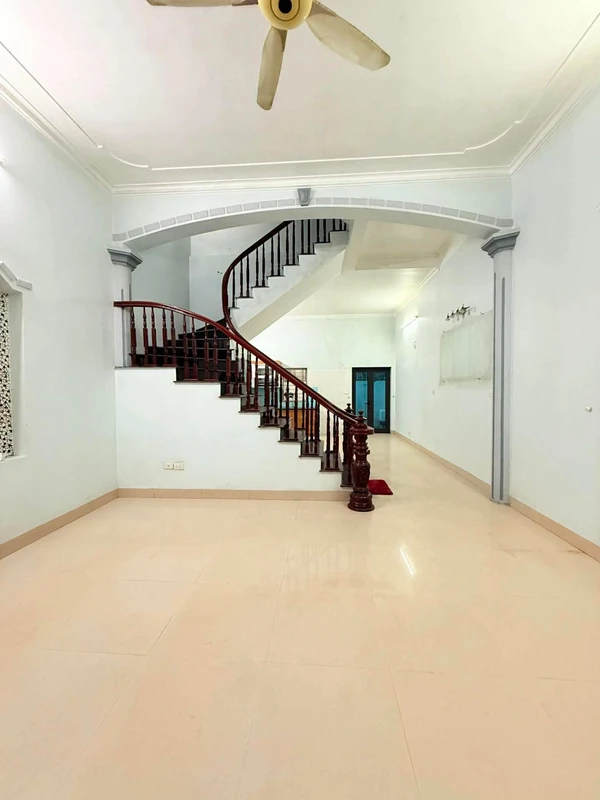 Bán đất tặng nhà 3 tầng 77m² Long Biên Hà Nội giá 11.6 tỷ