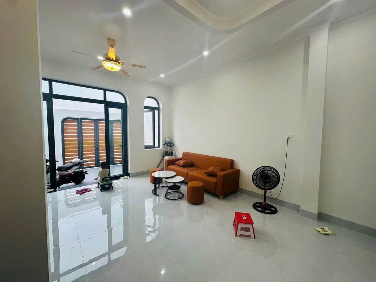 Bán nhà mới xây 100m2, 2PN, full nội thất, Phan Thiết - Ảnh thu nhỏ 3
