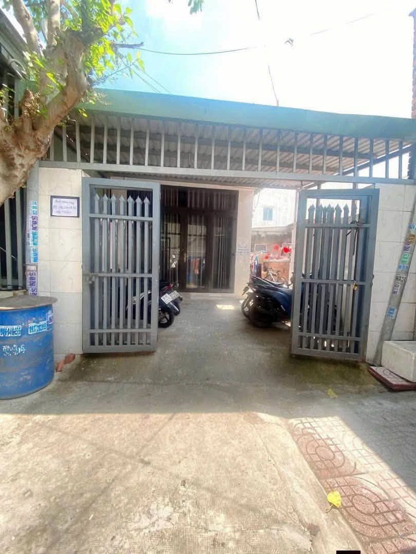 Bán dãy trọ 160m2 gần sân vận động Đông Hòa Dĩ An, đang cho thuê kín - Ảnh 1