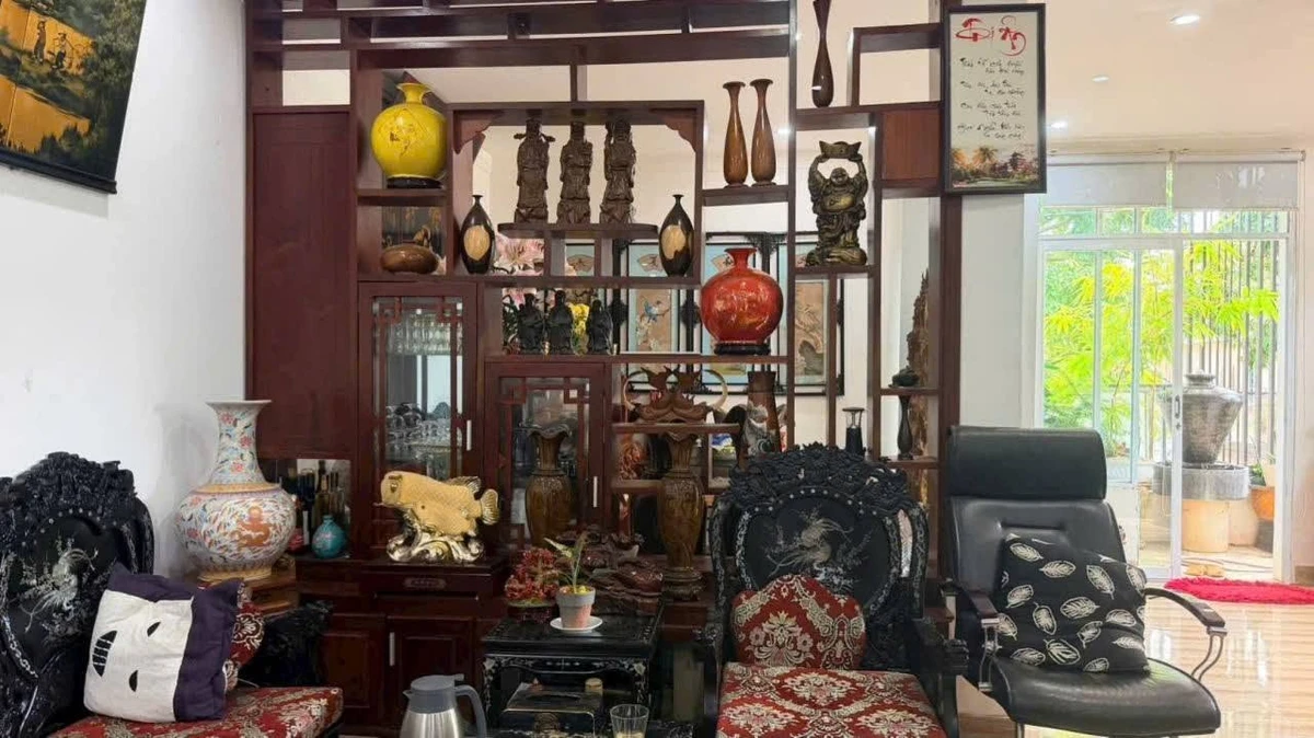Bán nhà 3 tầng góc 2 mặt tiền Buôn Ma Thuột 160m2 16 tỷ - Ảnh 1