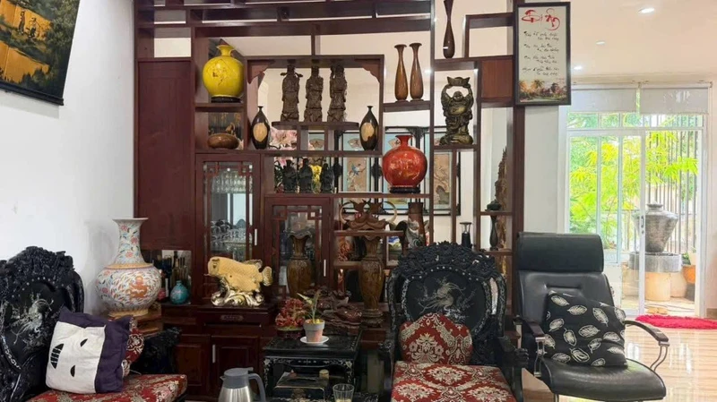 Bán nhà 3 tầng góc 2 mặt tiền Buôn Ma Thuột 160m2 16 tỷ
