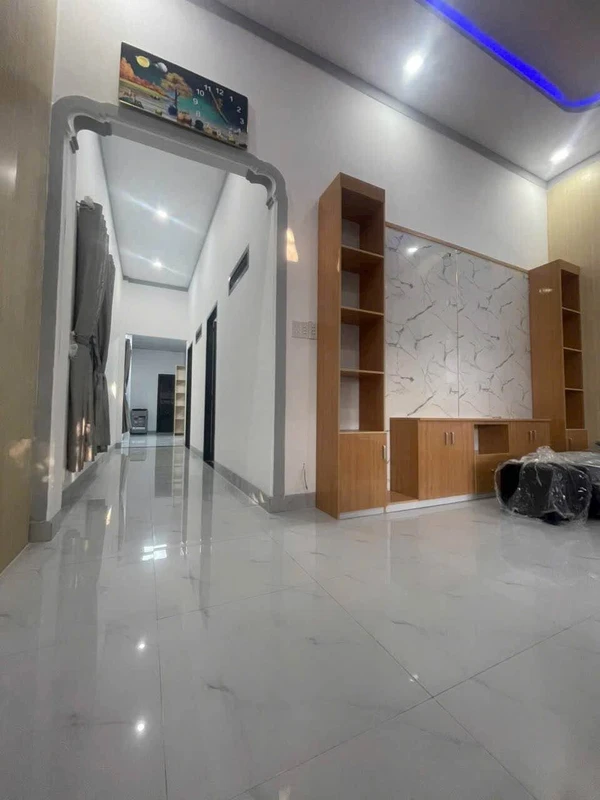 Bán nhà 5x20m 3 phòng ngủ Lê Duẩn Buôn Ma Thuột