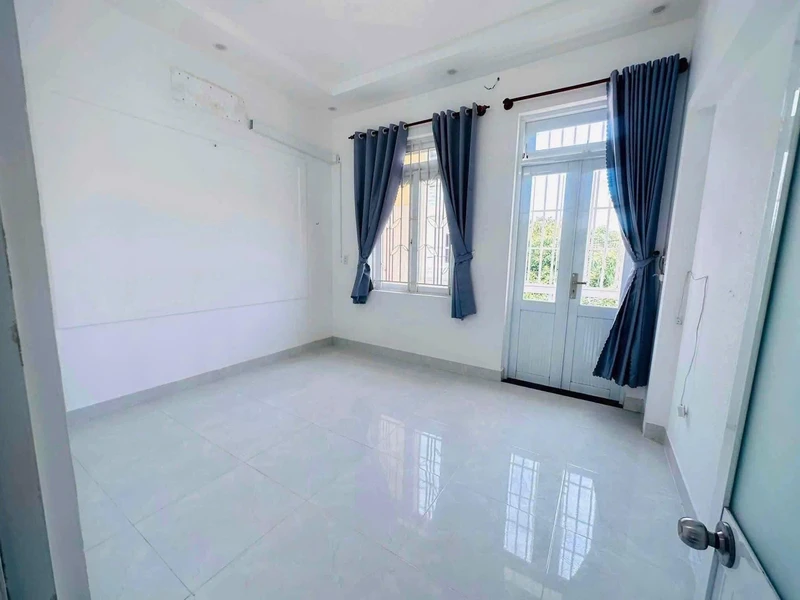 Bán nhà 1 trệt 2 lầu 4PN 42m2 Vũng Tàu