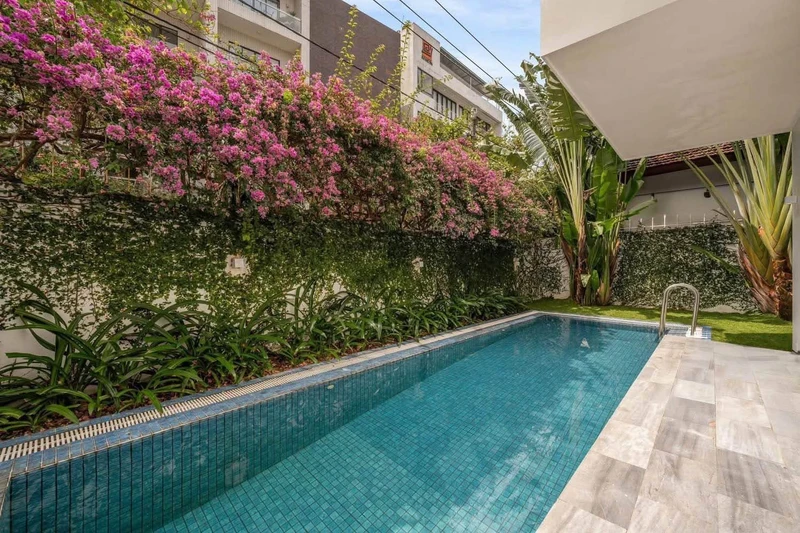 Cho thuê villa 2 tầng sân vườn 400m2 Ngũ Hành Sơn