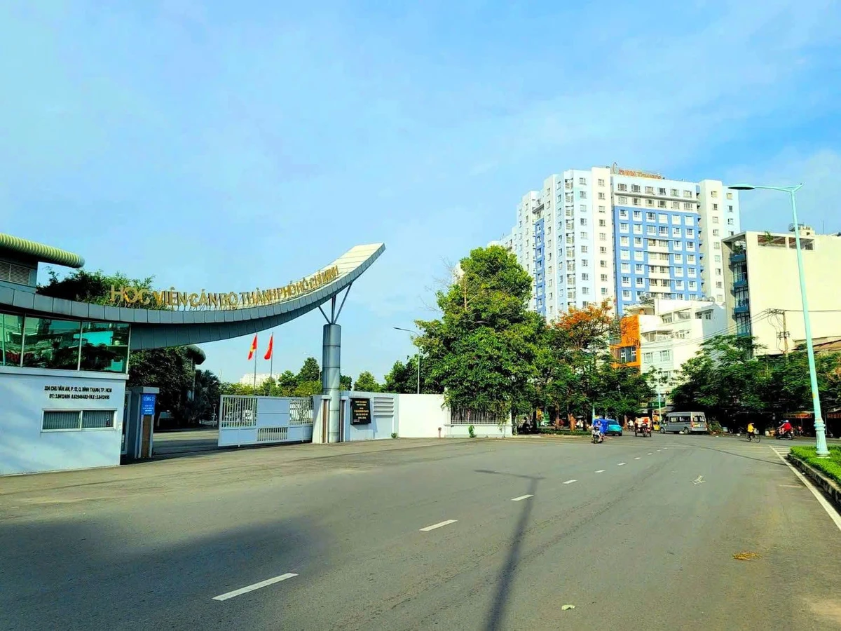 Bán nhà 4 tầng 13 phòng full nội thất 76.6m² Bình Thạnh 12.9 tỷ - Ảnh thu nhỏ 3