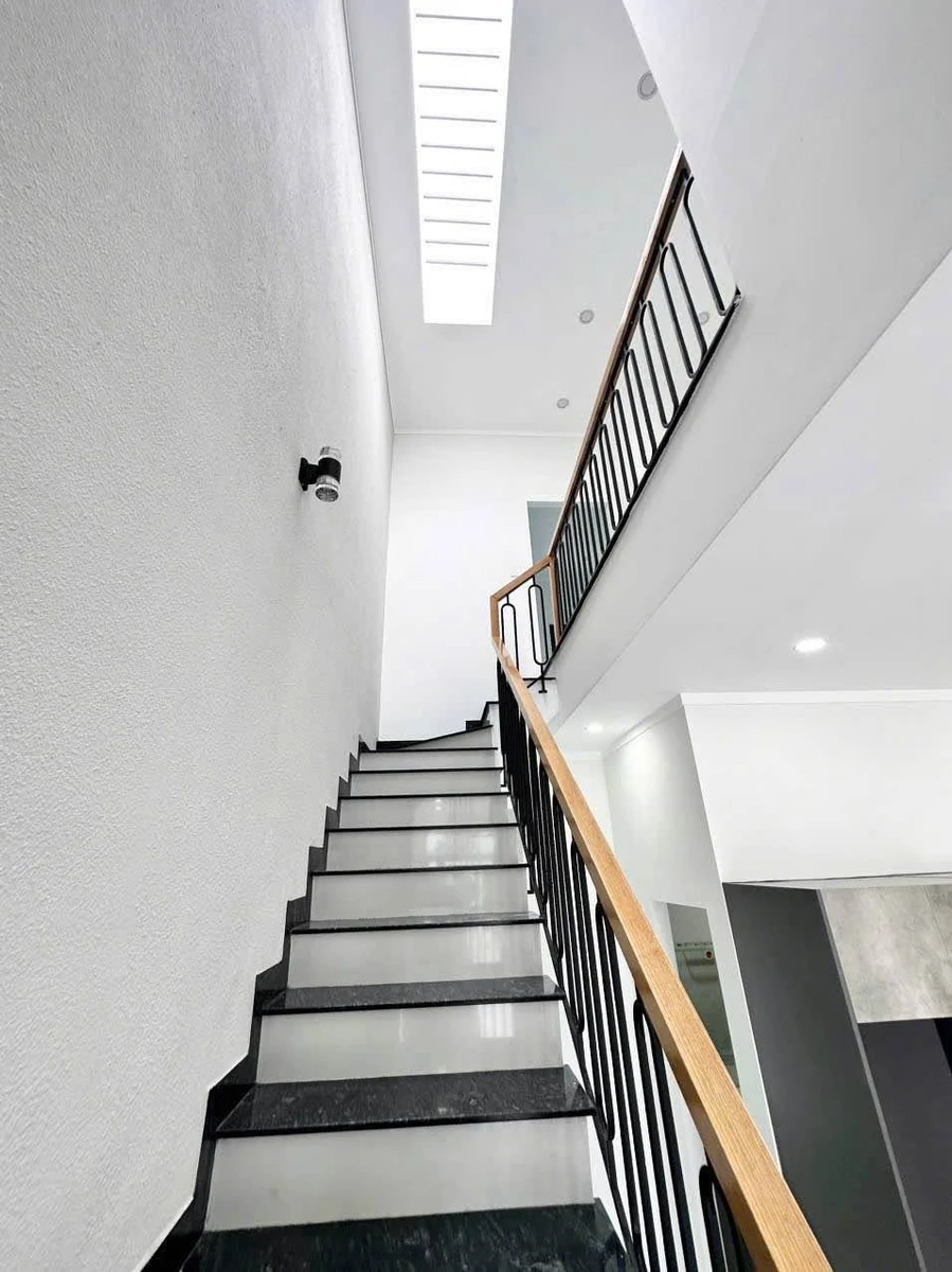 Bán nhà 1 trệt 1 lầu 100m² 3PN 2 tỷ 850 Bình Chánh - Ảnh thu nhỏ 4