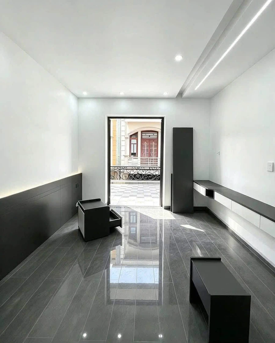 Bán nhà 4 tầng 4 PN 60m² Chợ Hàng - Ảnh thu nhỏ 5