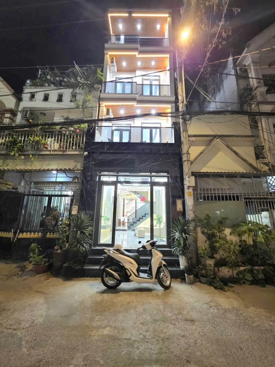Bán nhà mặt tiền hẻm 8m Đào Tông Nguyên Nhà Bè 50m² 4PN - Ảnh 1