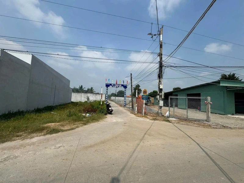 Bán đất thổ cư 5x55m (275m2) giá 1 tỷ 299 triệu tại Thạnh Đức, Bến Lức, Long An