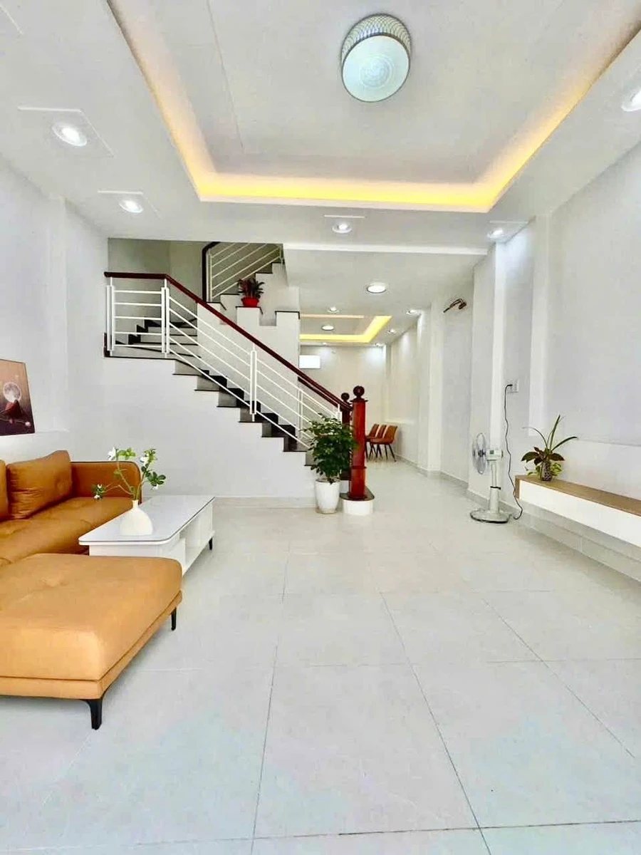 Bán nhà hẻm xe hơi 1 trệt 3 lầu 61,5m2 gần Lê Văn Thịnh, Quận 2, giá 7,5 tỷ - Ảnh thu nhỏ 2