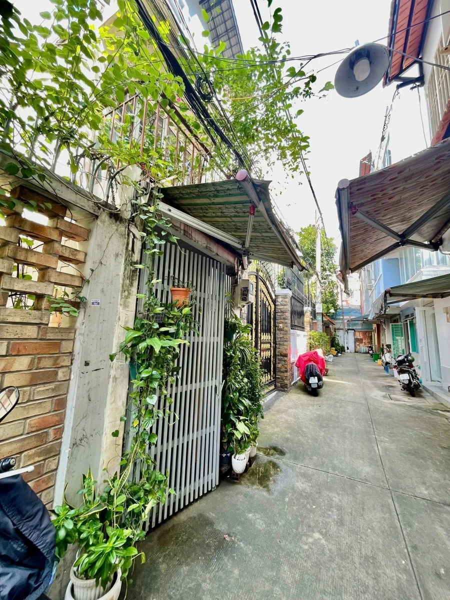 Bán nhà hẻm 463 Đường 3/2, Quận 10, 42m2, đang cho thuê 10tr/tháng, giá 5,5 tỷ - Ảnh 1