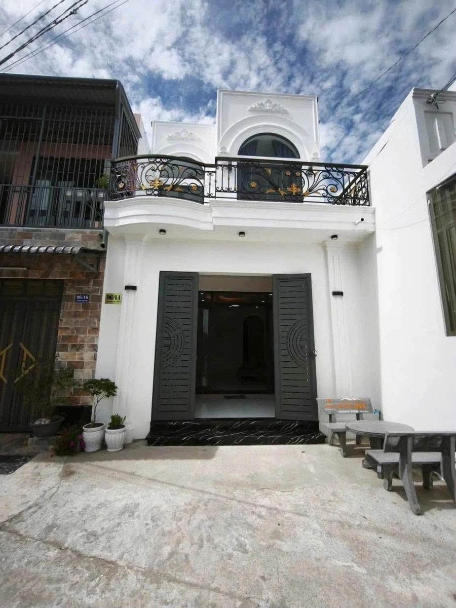 Bán nhà tân cổ điển Rạch Giá 75m² 2 tỷ 300 triệu - Ảnh thu nhỏ 2