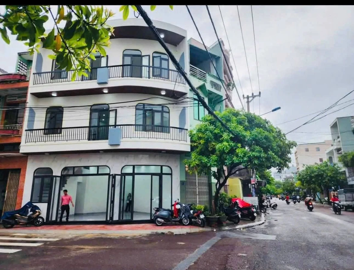 Bán nhà 3 tầng căn góc 2 mặt tiền Bạch Đằng - Ngô Thời Nhiệm, 40m², 6,37 tỷ - Ảnh 1