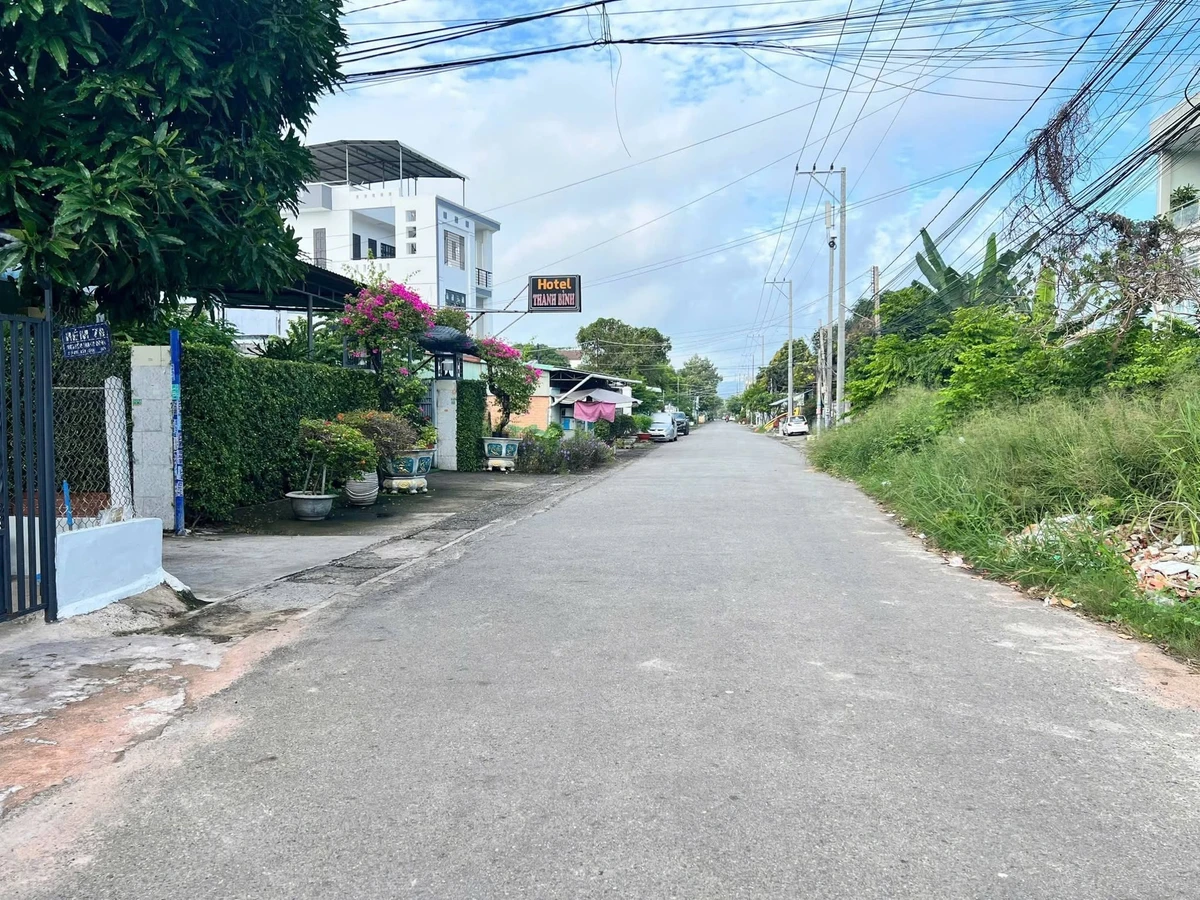 Bán đất mặt tiền Nguyễn Mạnh Hùng, Long Toàn, TP. Bà Rịa, 10x30m (300m²), giá 5 tỷ - Ảnh 1