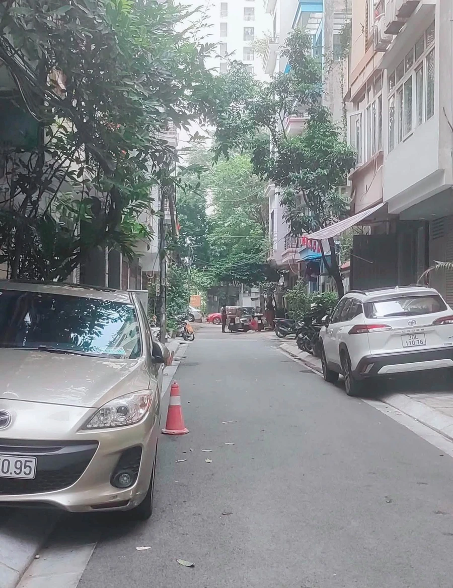 Bán nhà phố Nghĩa Đô 48m, 5 tầng, 17 tỷ - Ảnh 1